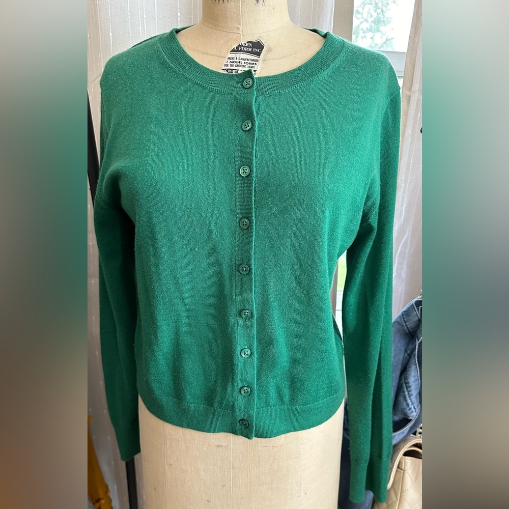 J crew Kelly green cardigan